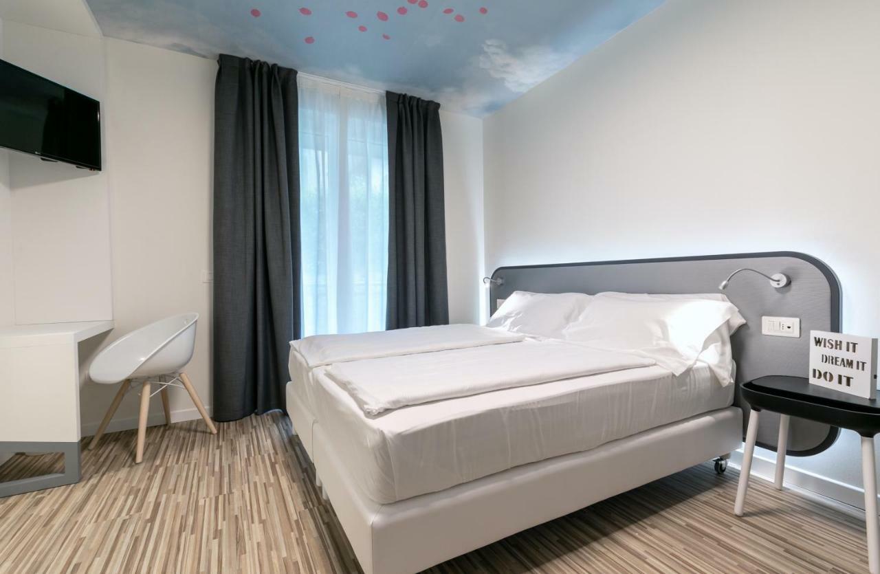 Hi Hotels Torbole - Pool & Spa Торболе Экстерьер фото